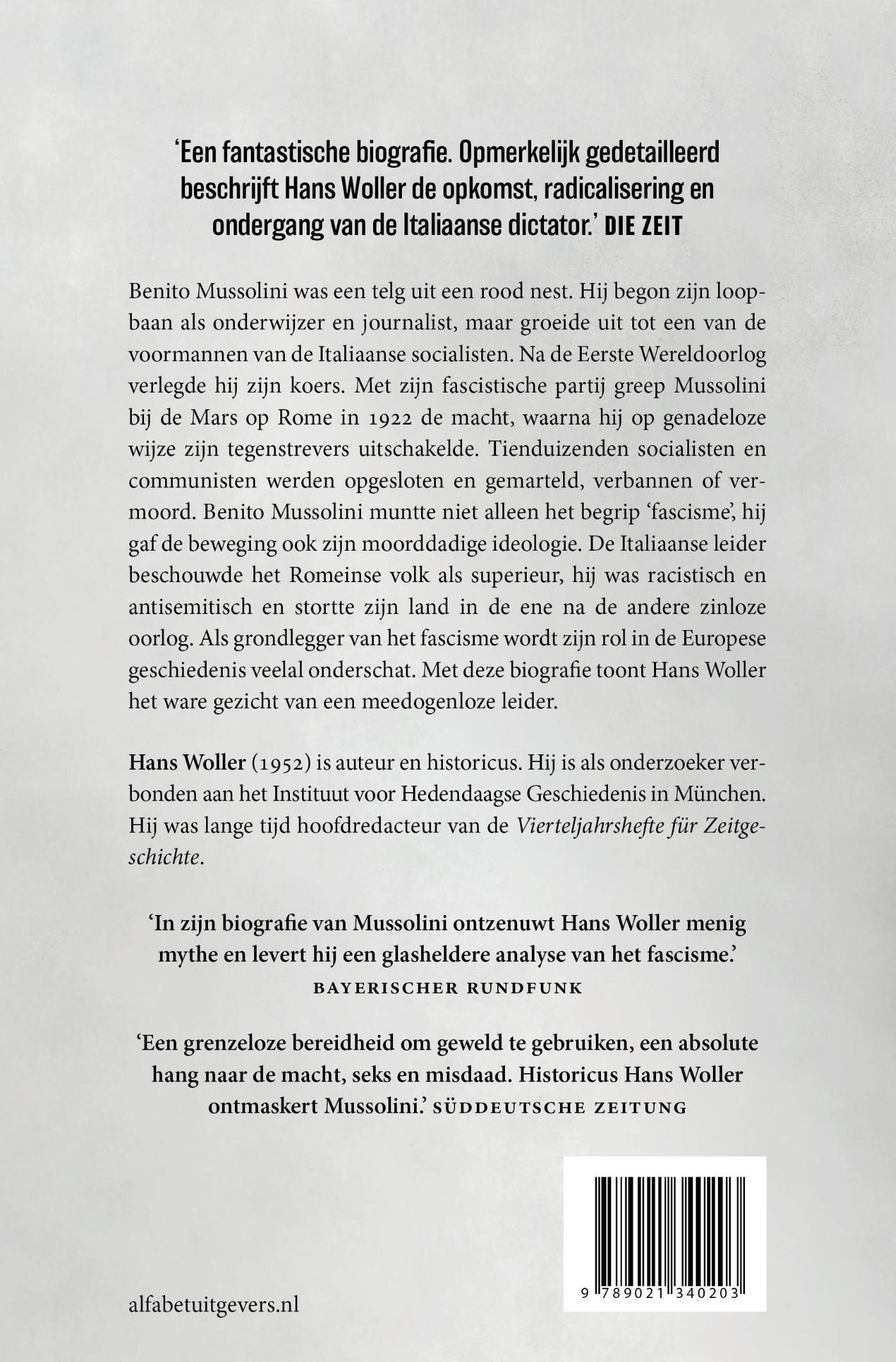 Achterkant van Mussolini