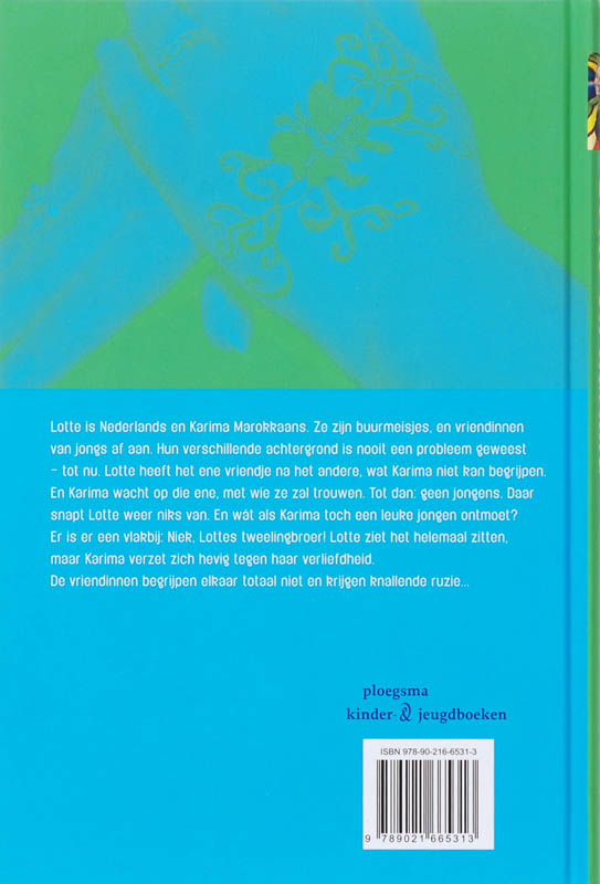 Achterkant van Lotte en Karima