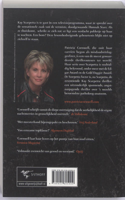 Achterkant van De Scarpetta Factor