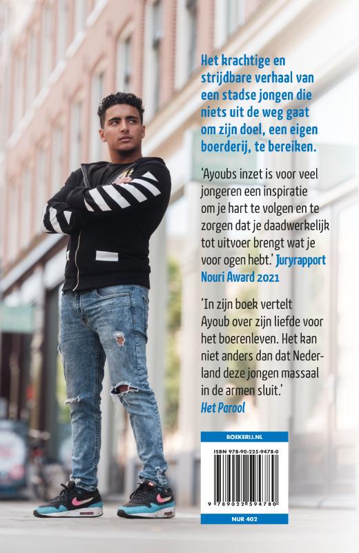 Achterkant van Ayoub