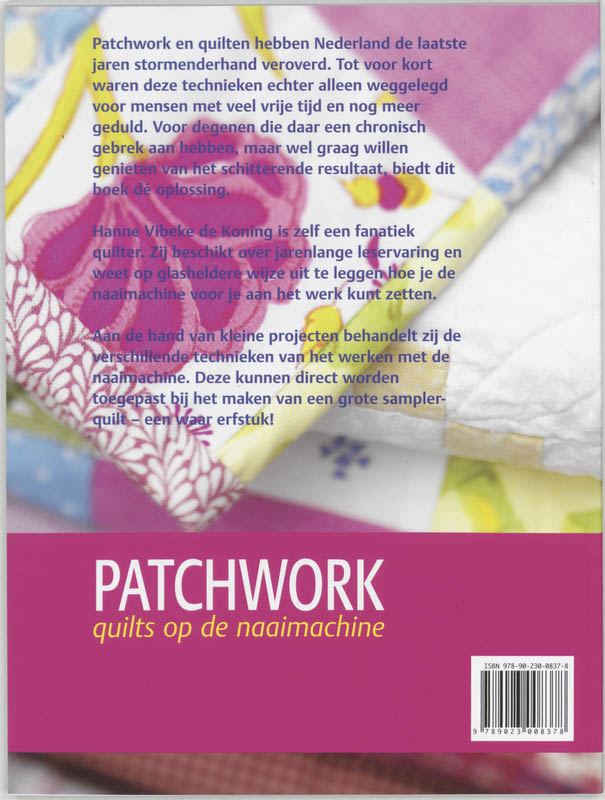 Achterkant van Patchwork quilts op de naaimachine