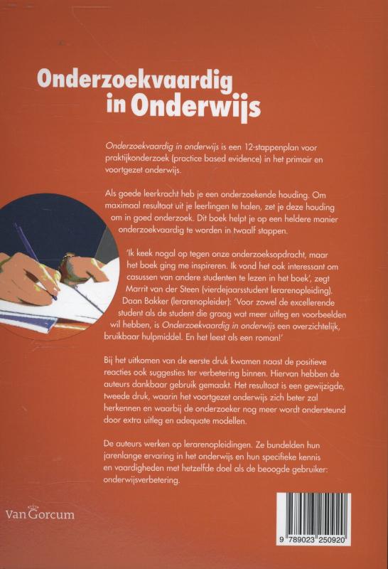 Achterkant van Onderzoekvaardig in onderwijs
