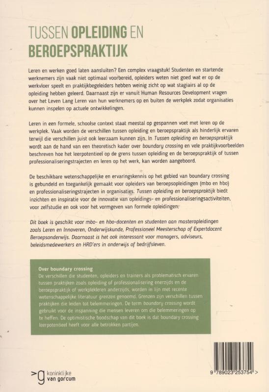 Achterkant van Tussen opleiding en beroepspraktijk