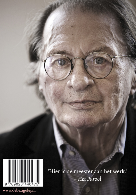 Achterkant van Een liefde in Parijs