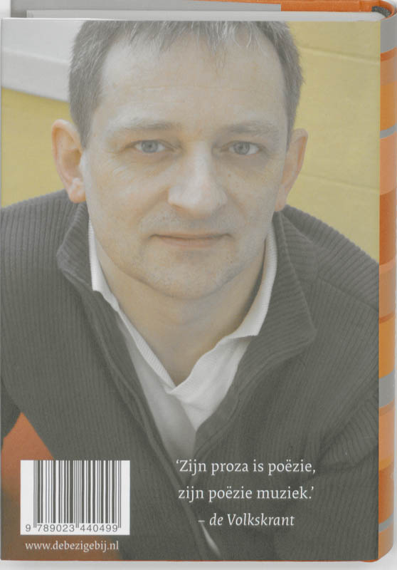 Achterkant van Marcel
