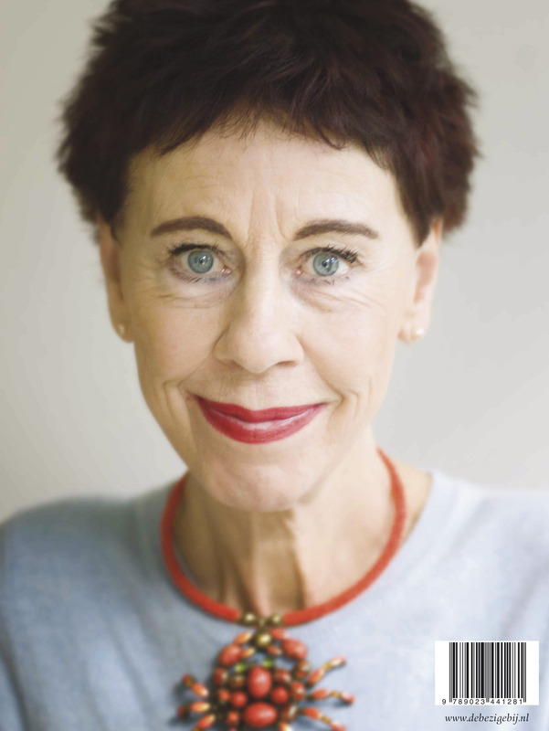 Achterkant van Paraat met pen en penseel