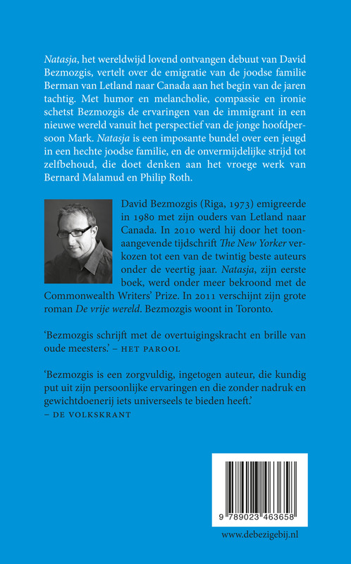 Achterkant van Natasja