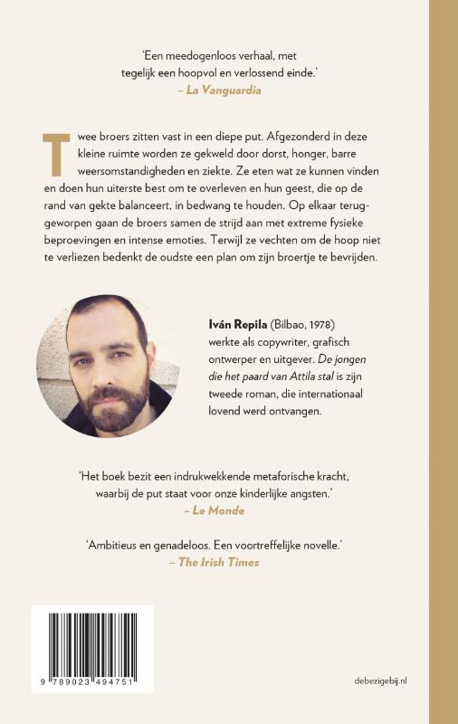 Achterkant van De jongen die het paard van Atila stal