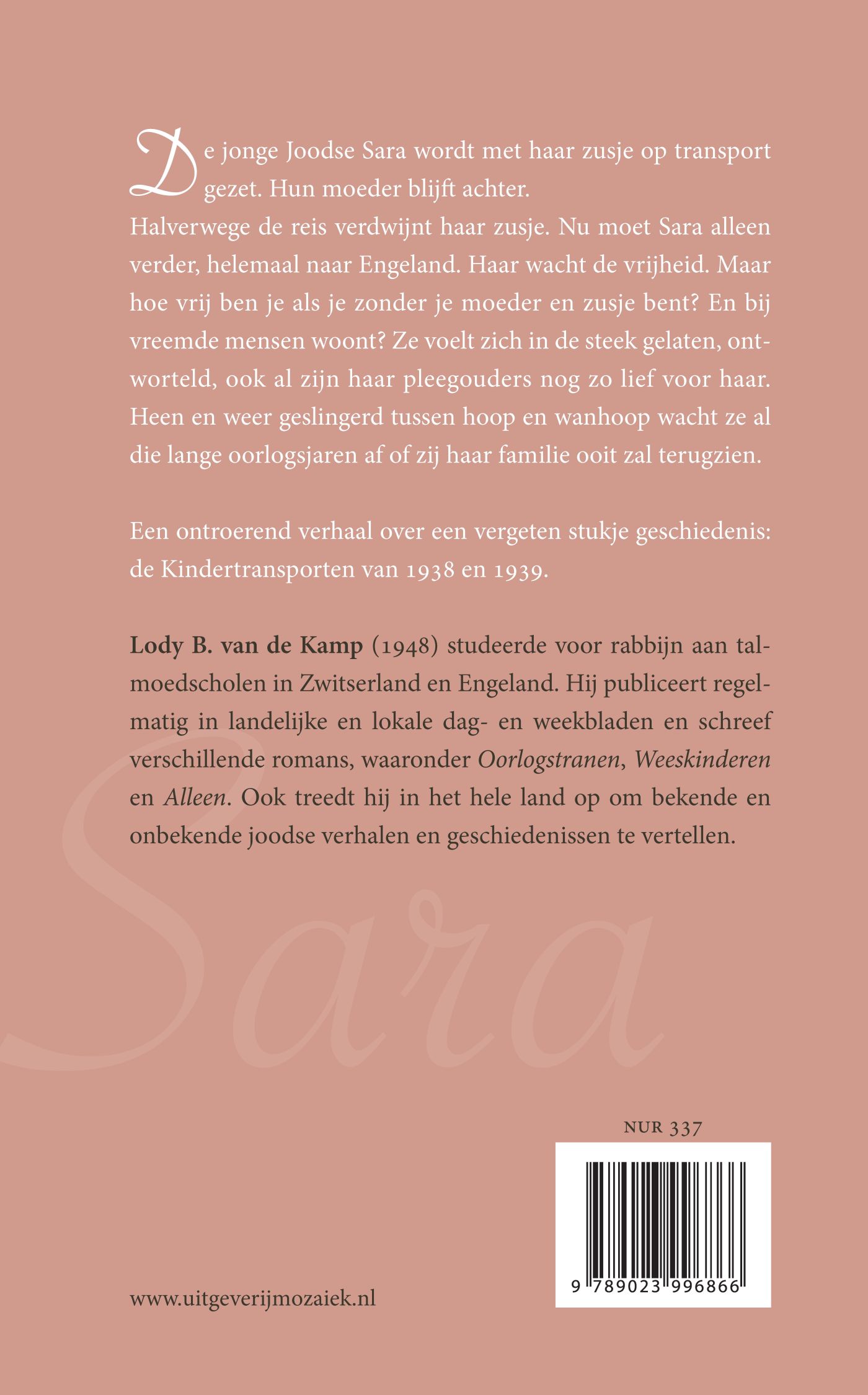 Achterkant van Sara, het meisje dat op transport ging