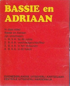Achterkant van Bassie en adriaan in het restaurant