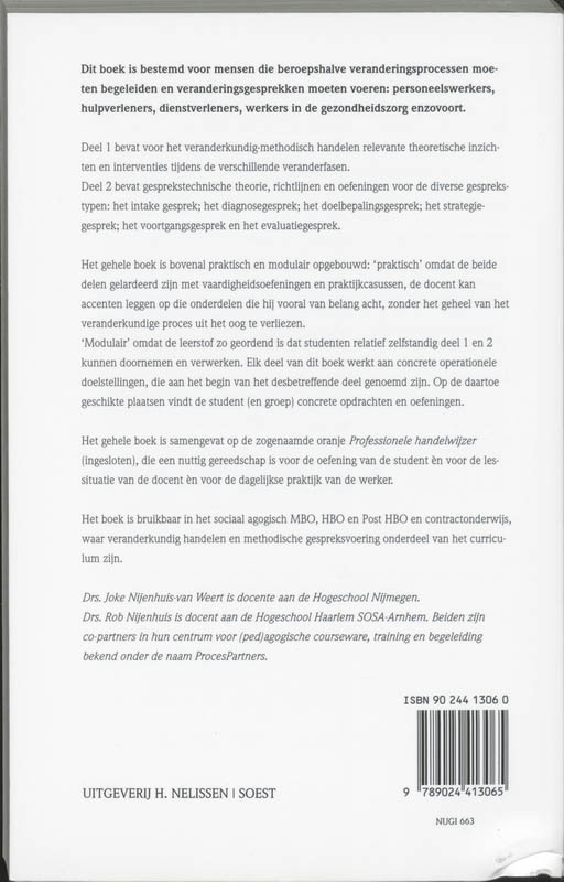 Achterkant van Professioneel helpen door gesprekken