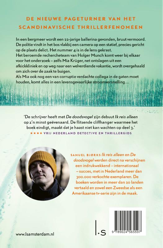 Achterkant van De jongen in de sneeuw