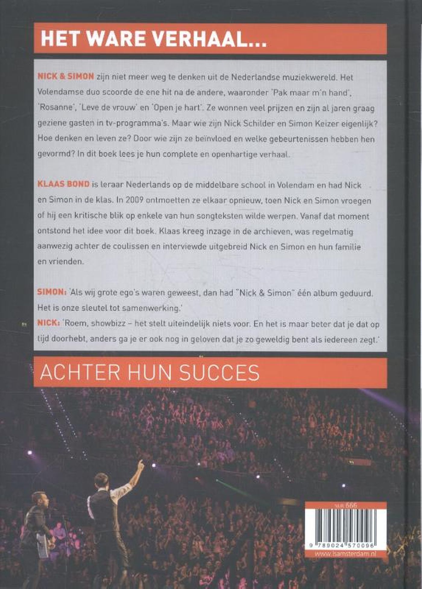Achterkant van 10 jaar Nick en Simon