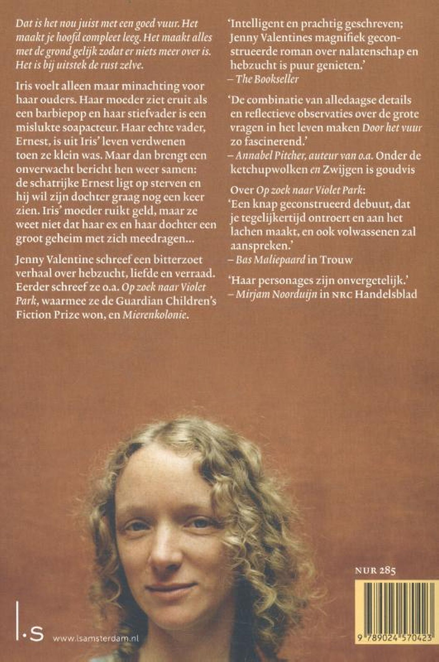 Achterkant van Door het vuur