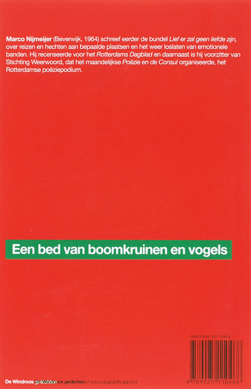 Achterkant van Een bed van boomkruinen en vogels