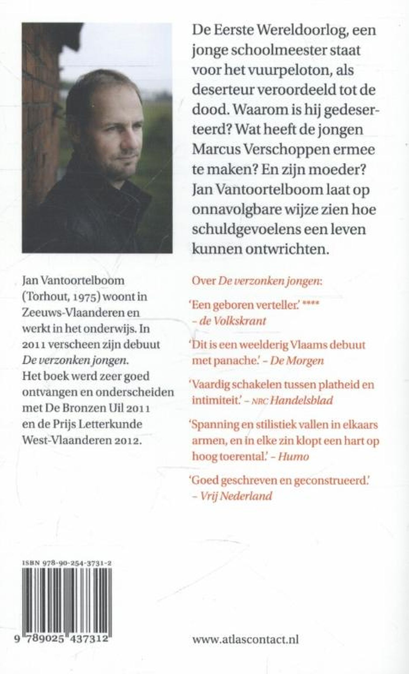 Achterkant van Meester Mitraillette