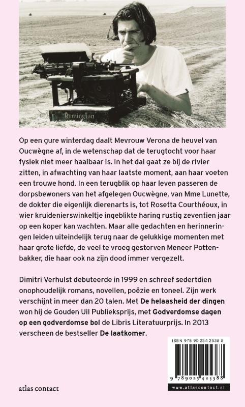 Achterkant van Mevrouw Verona daalt de heuvel af
