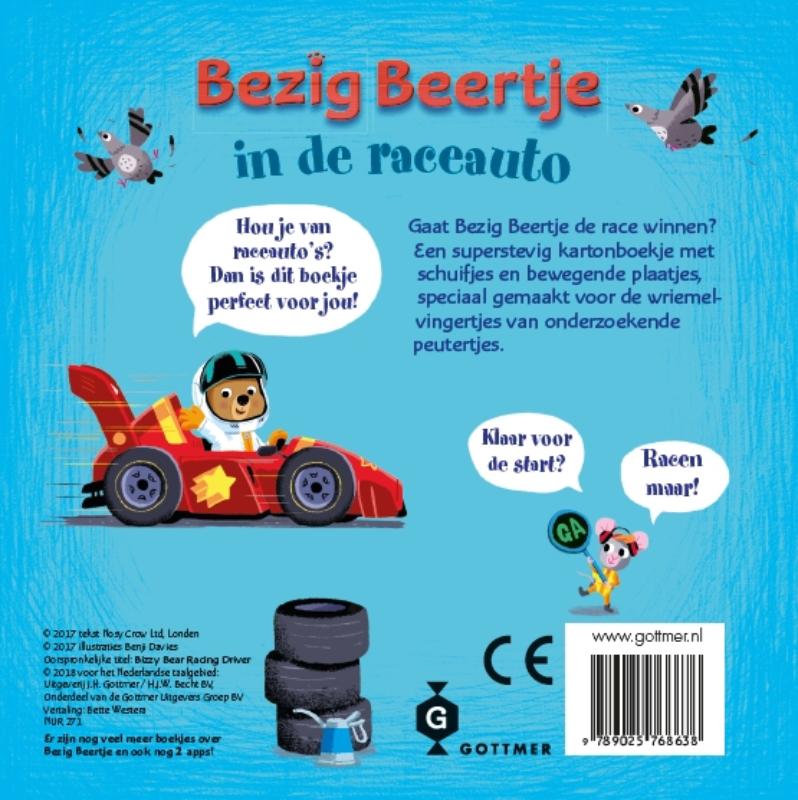 Achterkant van Bezig Beertje in de raceauto
