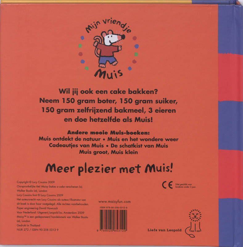 Achterkant van Muis bakt een cake