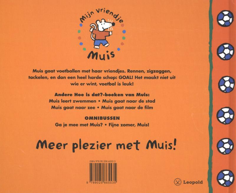 Achterkant van Voetballen met muis