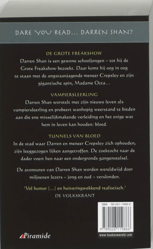 Achterkant van Freakshow Trilogie