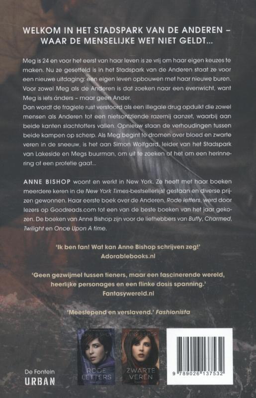Achterkant van Zwarte veren