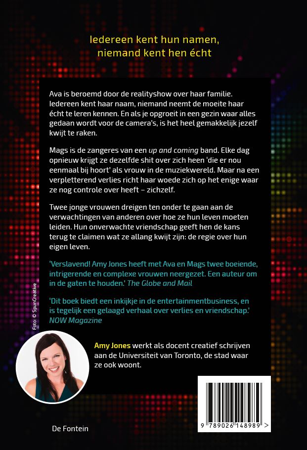 Achterkant van Famous
