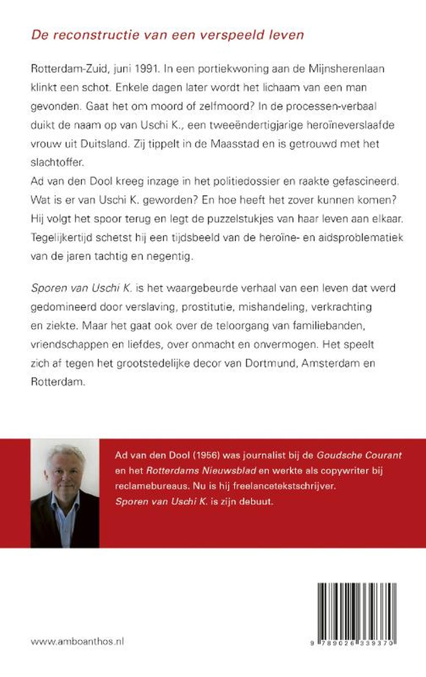 Achterkant van Sporen van Uschi K.
