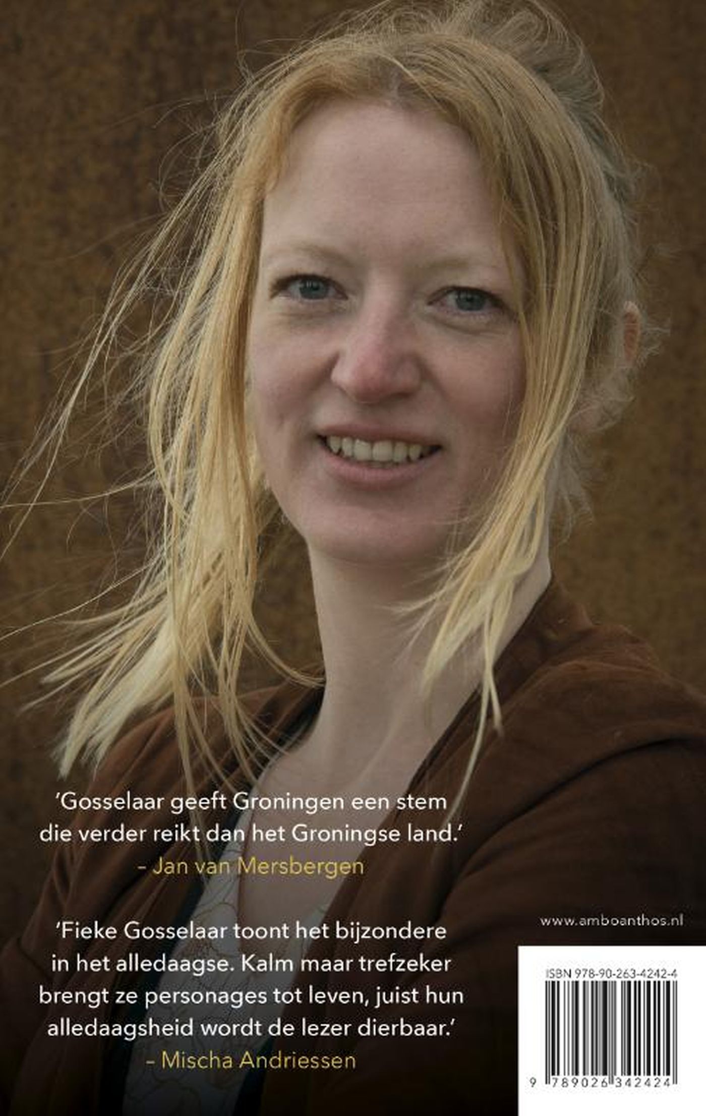 Achterkant van Het land houdt van stilte