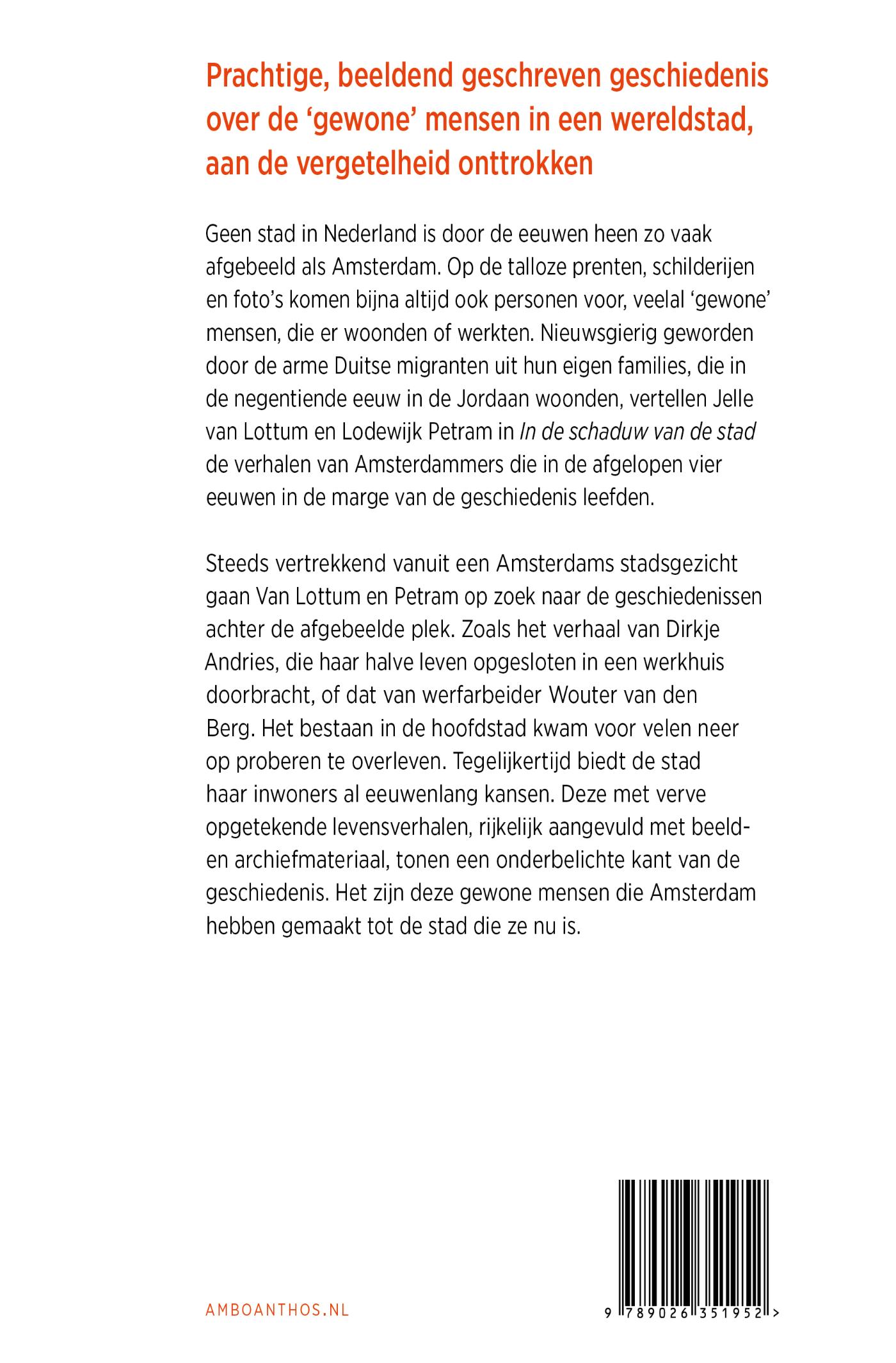 Achterkant van In de schaduw van de stad