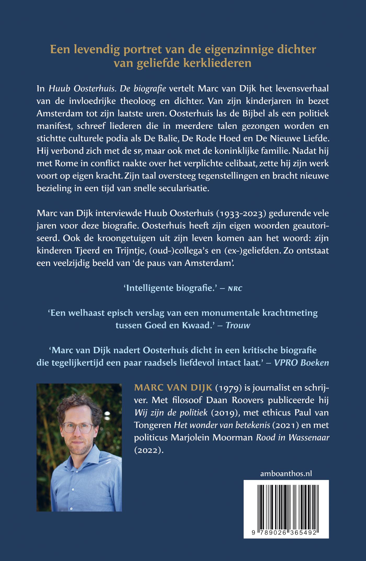 Achterkant van Huub Oosterhuis