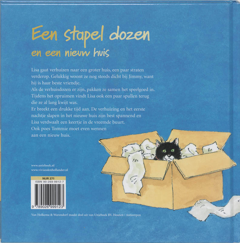 Achterkant van Een stapel dozen en een nieuw huis