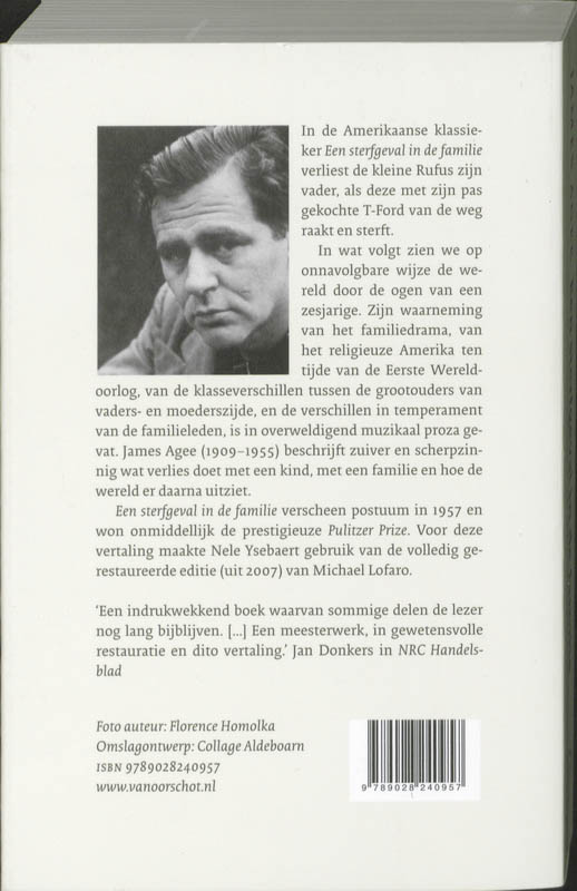 Achterkant van Een sterfgeval in de familie