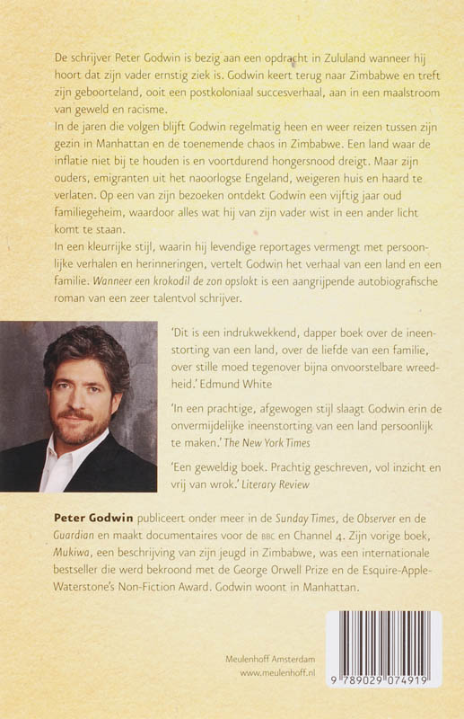 Achterkant van Wanneer een krokodil de zon opslokt