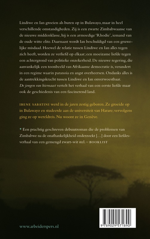 Achterkant van De jongen van hiernaast