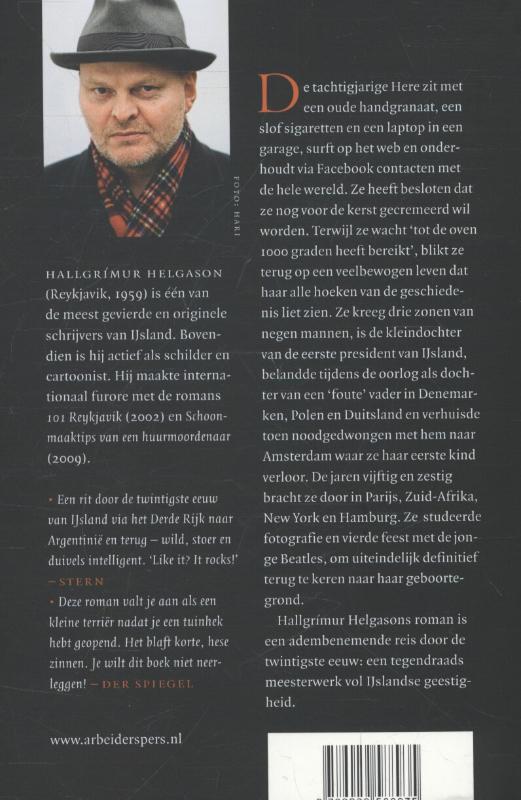 Achterkant van Een vrouw op 1000 graden