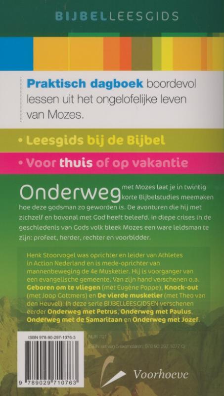 Achterkant van Onderweg met Mozes