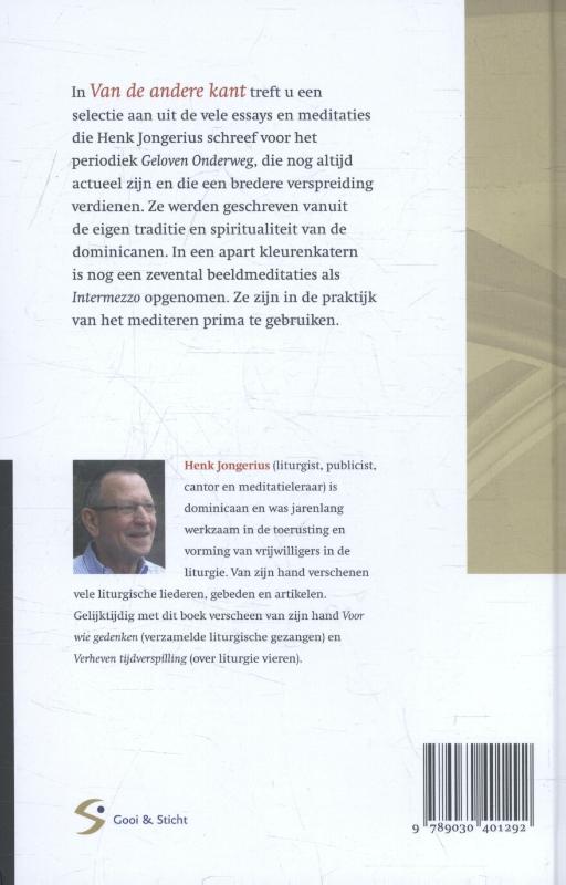 Achterkant van Van de andere kant