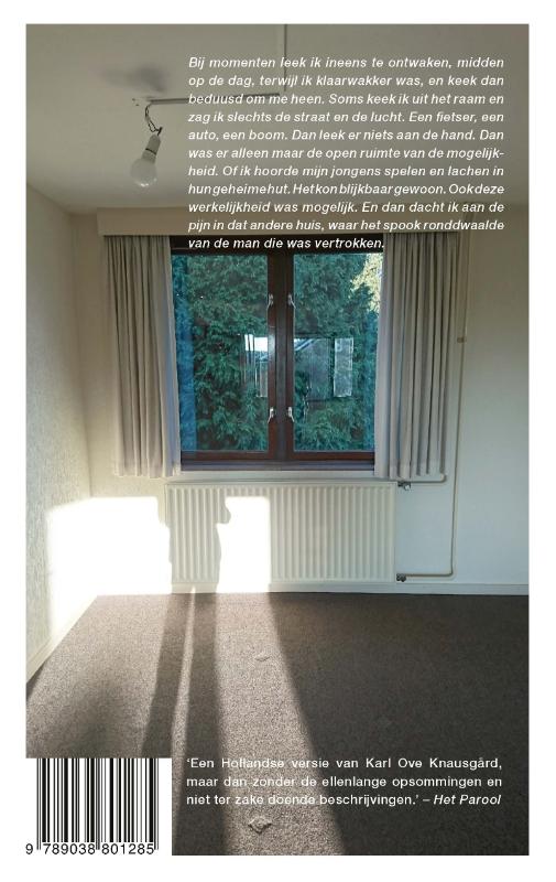 Achterkant van Berichten uit het tussenhuisje