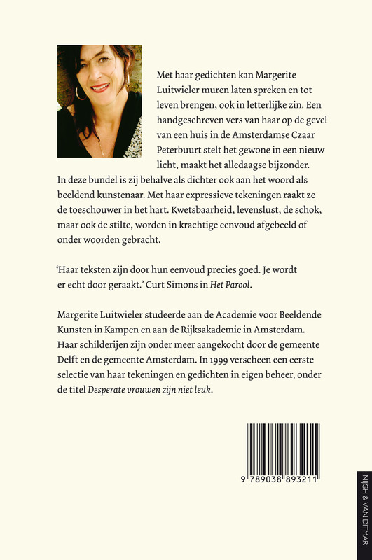 Achterkant van Op hoge hakken de trap op rennend