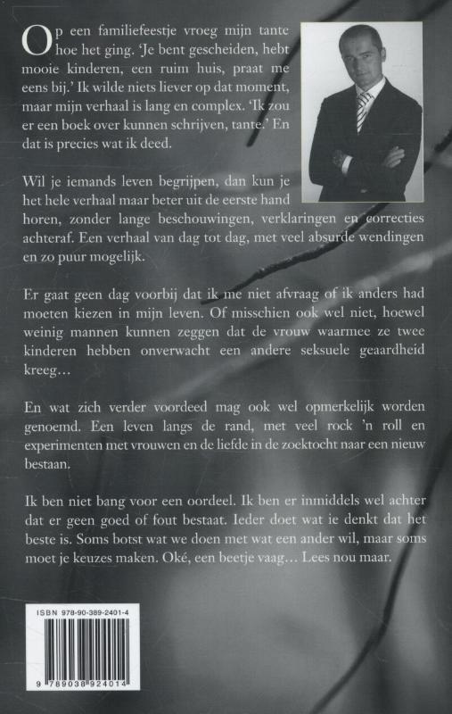 Achterkant van Help! Mijn vrouw komt uit de kast