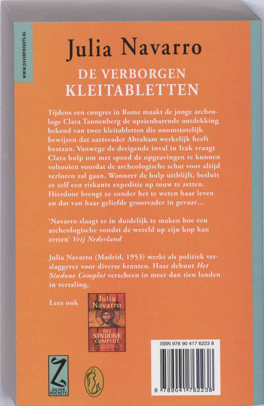 Achterkant van De verborgen kleitabletten