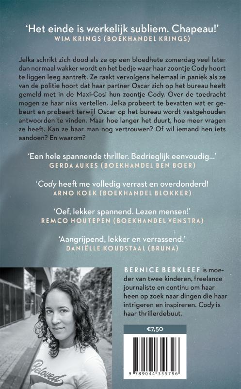 Achterkant van Cody