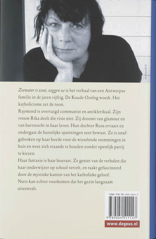 Achterkant van Het zeewater is zout, zeggen ze