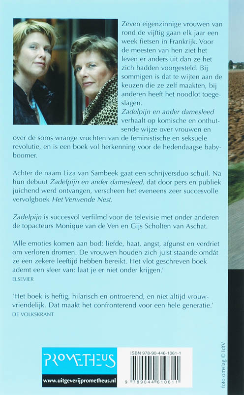 Achterkant van Zadelpijn en ander damesleed