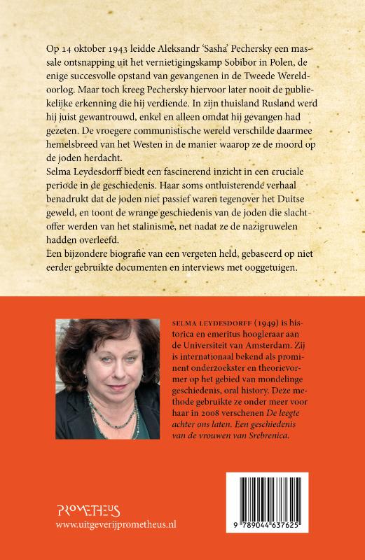 Achterkant van Sasha Pechersky