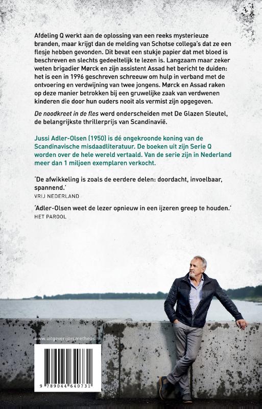 Achterkant van De noodkreet in de fles