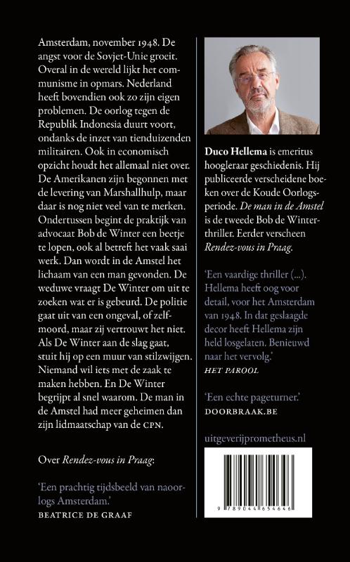 Achterkant van De man in de Amstel