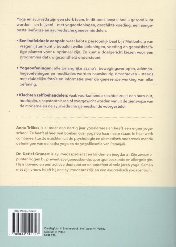 Achterkant van Praktisch handboek gezond met yoga
