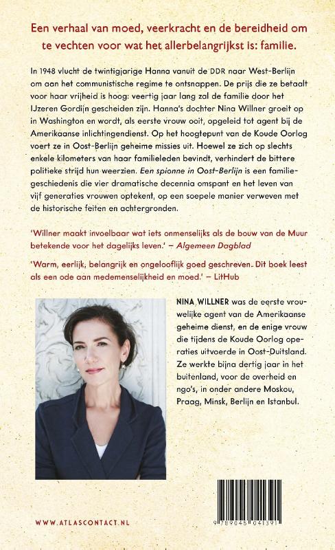 Achterkant van Een spionne in Oost-Berlijn